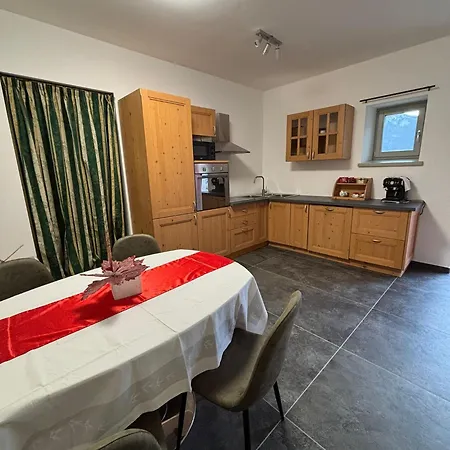 Maso Kreuzberg, 6- Due Comunicanti Apartment